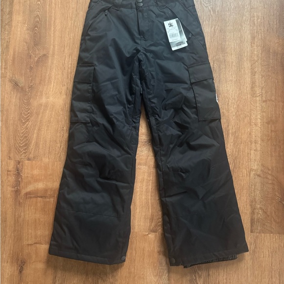 NWT DC Snowpants Youth XL/14 - Picture 1 of 6